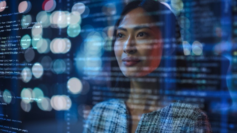 _VoipReview's tweet card. CSPs shift from chatbots to agentic AI in network operations, driving autonomous management and new operational efficiencies.