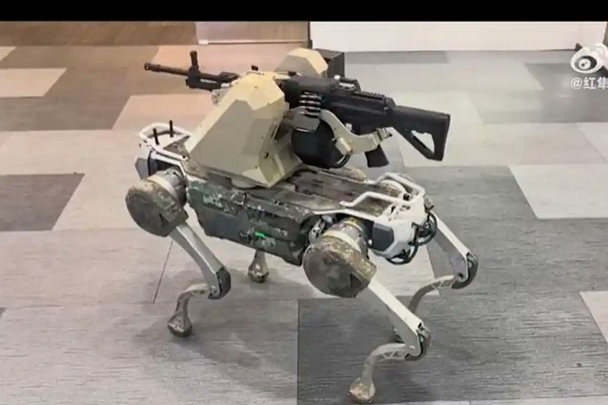 serambinews's tweet card. Dua kompi infanteri bermotor dari Grup Angkatan Darat ke-76 PLA berpartisipasi dalam latihan militer ini, khusus untuk mengintegrasikan