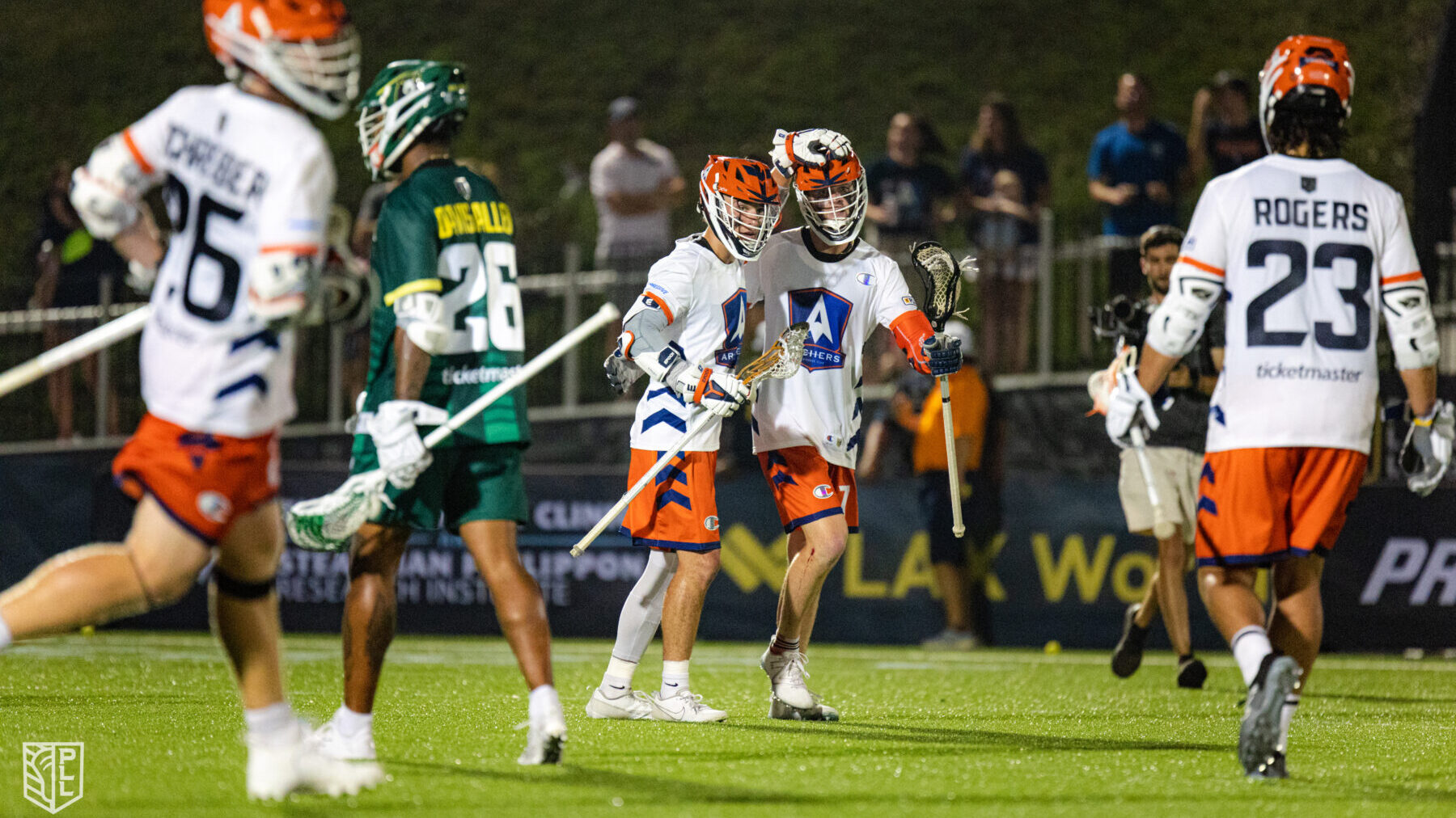 Zach_Carey_'s tweet card. Analyzing how the lefty combo of Mac O'Keefe and Connor Fields has thrived in the two-man game by profiting off each other's strengths.