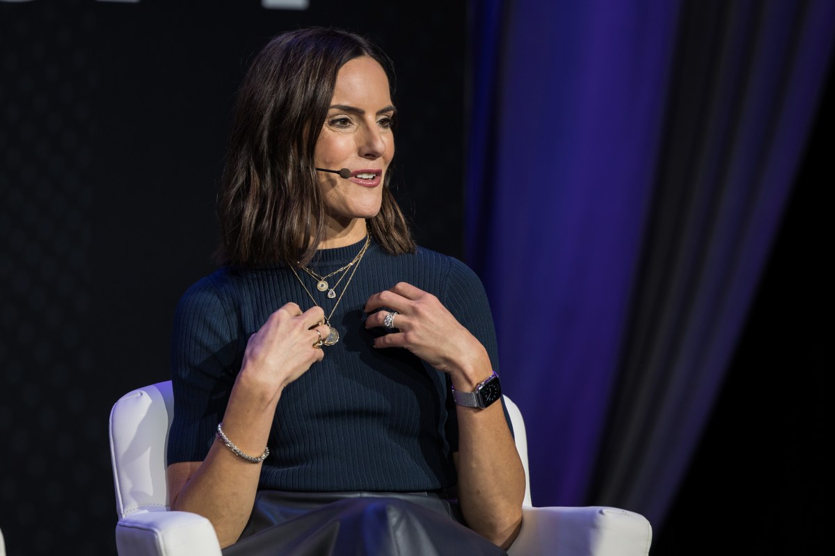 solixbigdata's tweet card. Founders and investors alike are obsessed with AI, and even Neundorfer said her firm, January Ventures, is looking at ways to use AI to make their work more efficient, such as helping to do due...