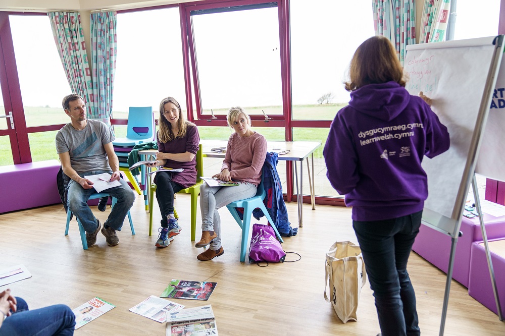 BibliophileVic's tweet card. Aran Jones Author, SaySomethingIn It’s not fair! Learning Welsh is more difficult for Welsh people (but that turns out to be a good thing) You grow up without the language – it’s just a postcode...