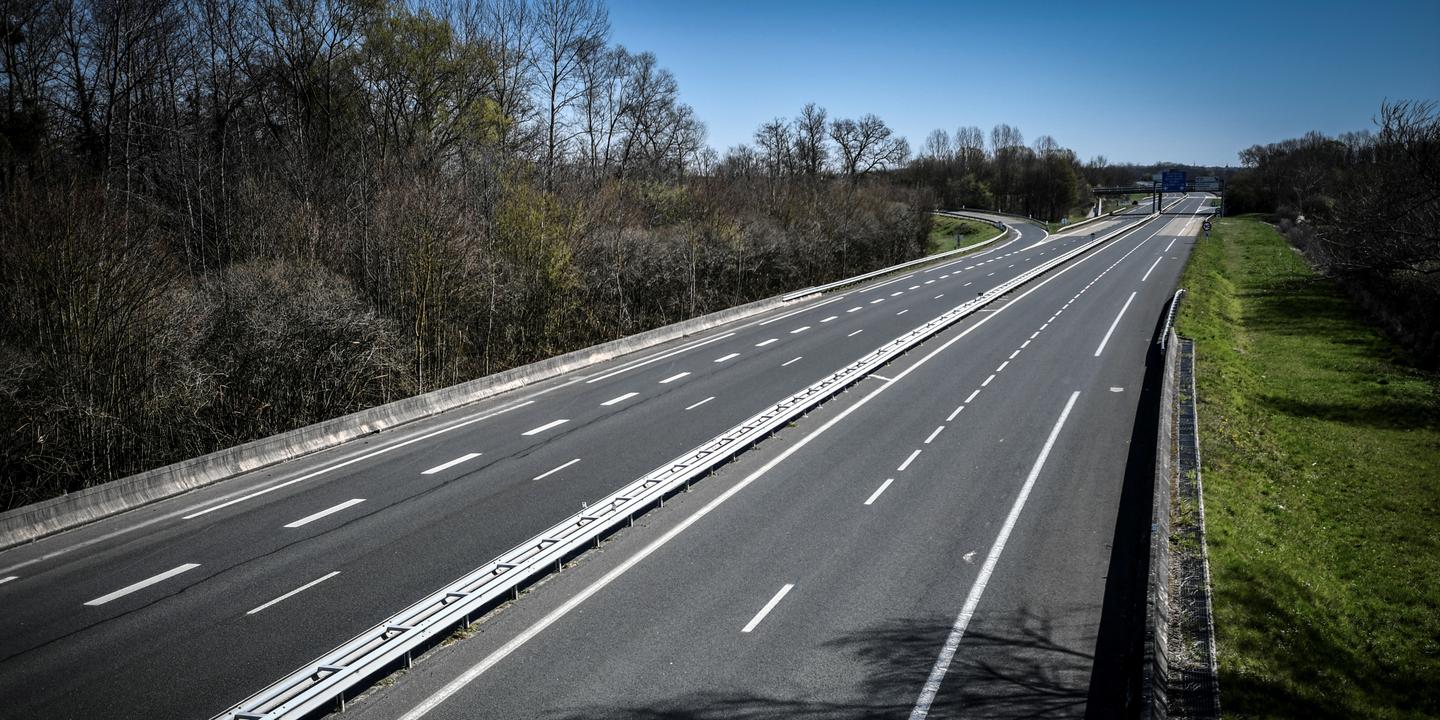 Brevesdepresse's tweet card. Un décret, publié au « Journal officiel » le 15 août, établit les conditions auxquelles des sections de routes nationales pourront être cédées au privé. Certains y voient un nouveau cadeau aux...