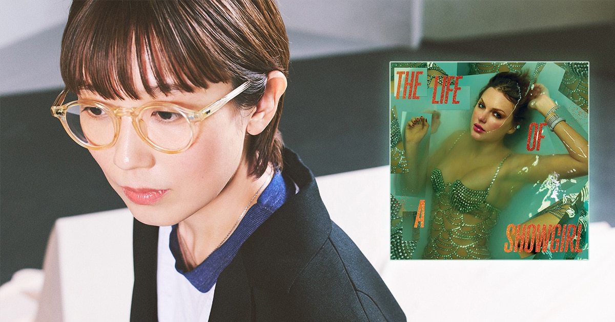 TSwiftNewsJP's tweet card. テイラー・スウィフトがニューアルバム「The Life of a Showgirl」を10月3日にリリース。また彼女の誕生日の前日である12月12日、同作の日本盤が発売される。本作の発売を記念して、音楽ナタリーでは、テイラーを敬愛するアーティストにその魅力を聞く特集を展開。その第1弾として、かねてよりテイラーへの深い愛をにじませてきたシンガーソングライター・柴田聡子にインタビューした。