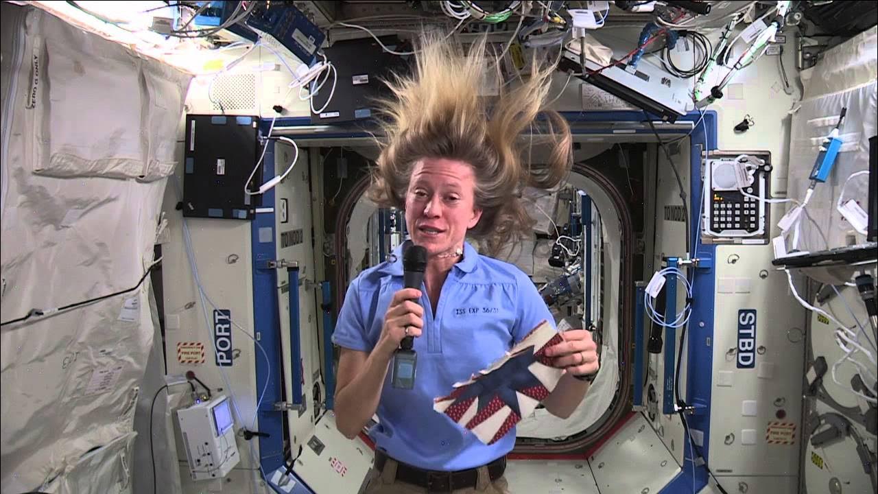 brenda90159's tweet card. Astronomical Block Challenge with Karen Nyberg