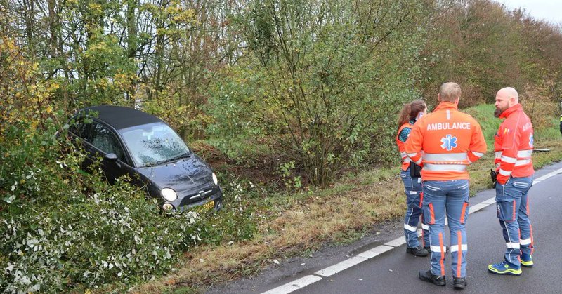 Dronken bestuurder raakt van de weg op Midden-Brabantweg