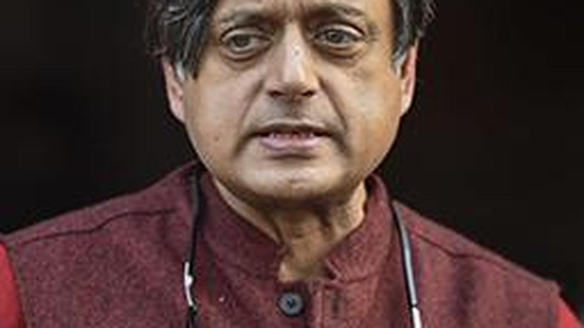 the_hindu's tweet card. Lok Sabha 2019 News:Will PM Modi have courage to fight from Kerala or Tamil Nadu, asks Shashi Tharoor