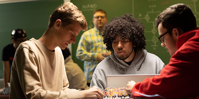 heypossible's tweet card. Wabash College has joined a partnership designed to help students explore multiple disciplines in the tech industry guided by active professionals. The partnership links Wabash and five other Great...