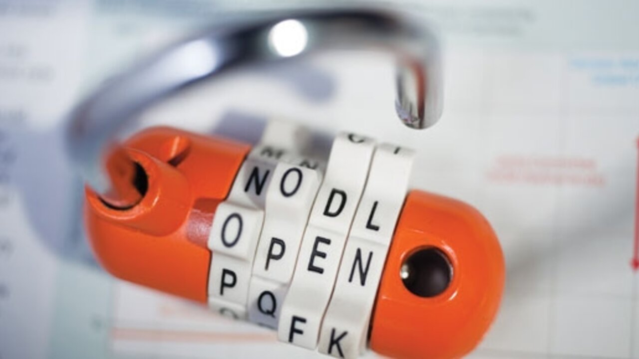 HHmatthijs's tweet card. In 2024, 99,6% of the academic publications of authors from Erasmus University and Erasmus MC were made publicly available.