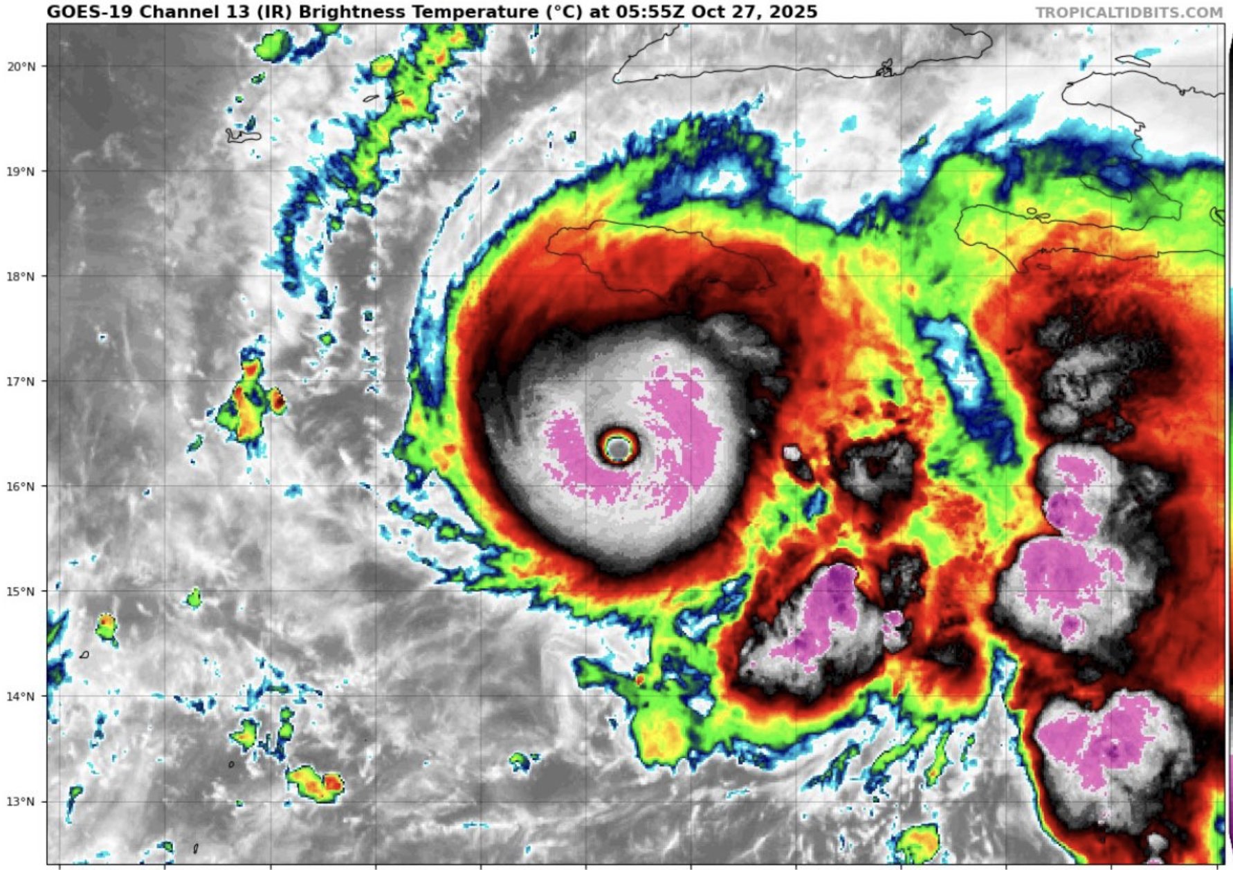 pdigitalpr's tweet card. Un cazahuracán de NOAA se vio obligado a abortar la misión por turbulencia severa; el fenómeno exhibe un “efecto estadio” en su ojo al sur de Jamaica.