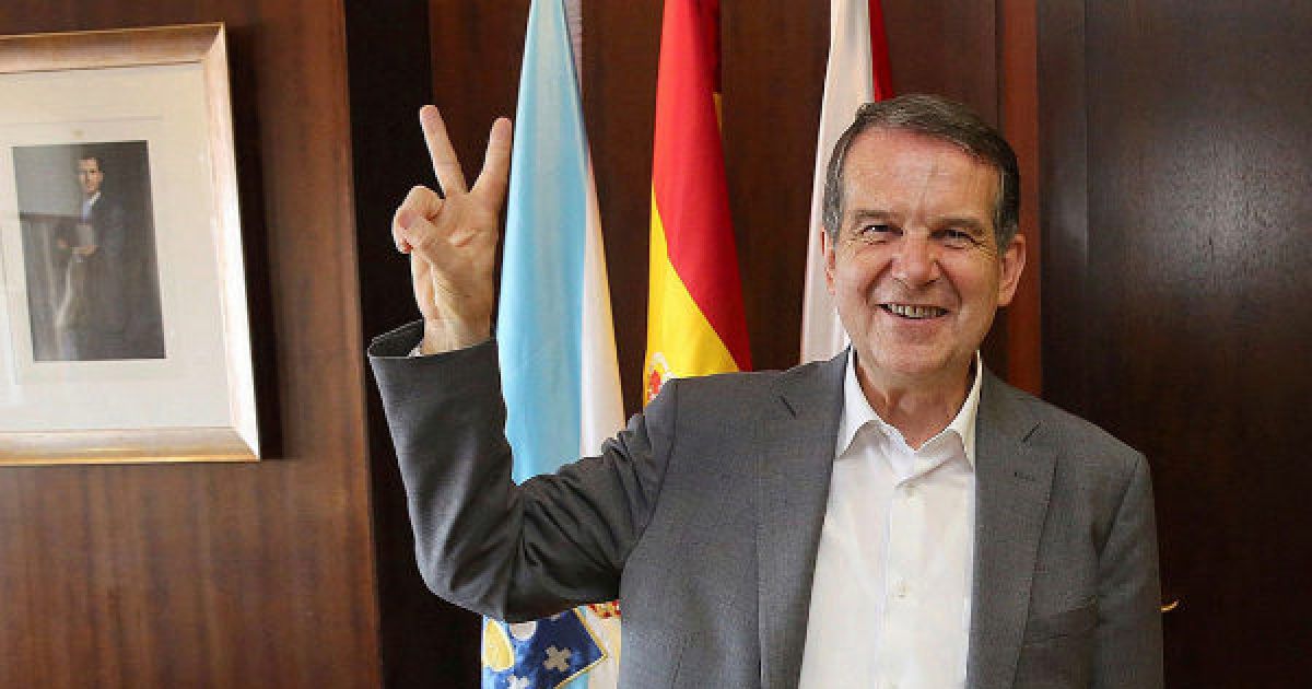 dxt_campeon's tweet card. El retraso en la licitación del proyecto de reforma de Riazor pone en bandeja que la sede se vaya a Vigo