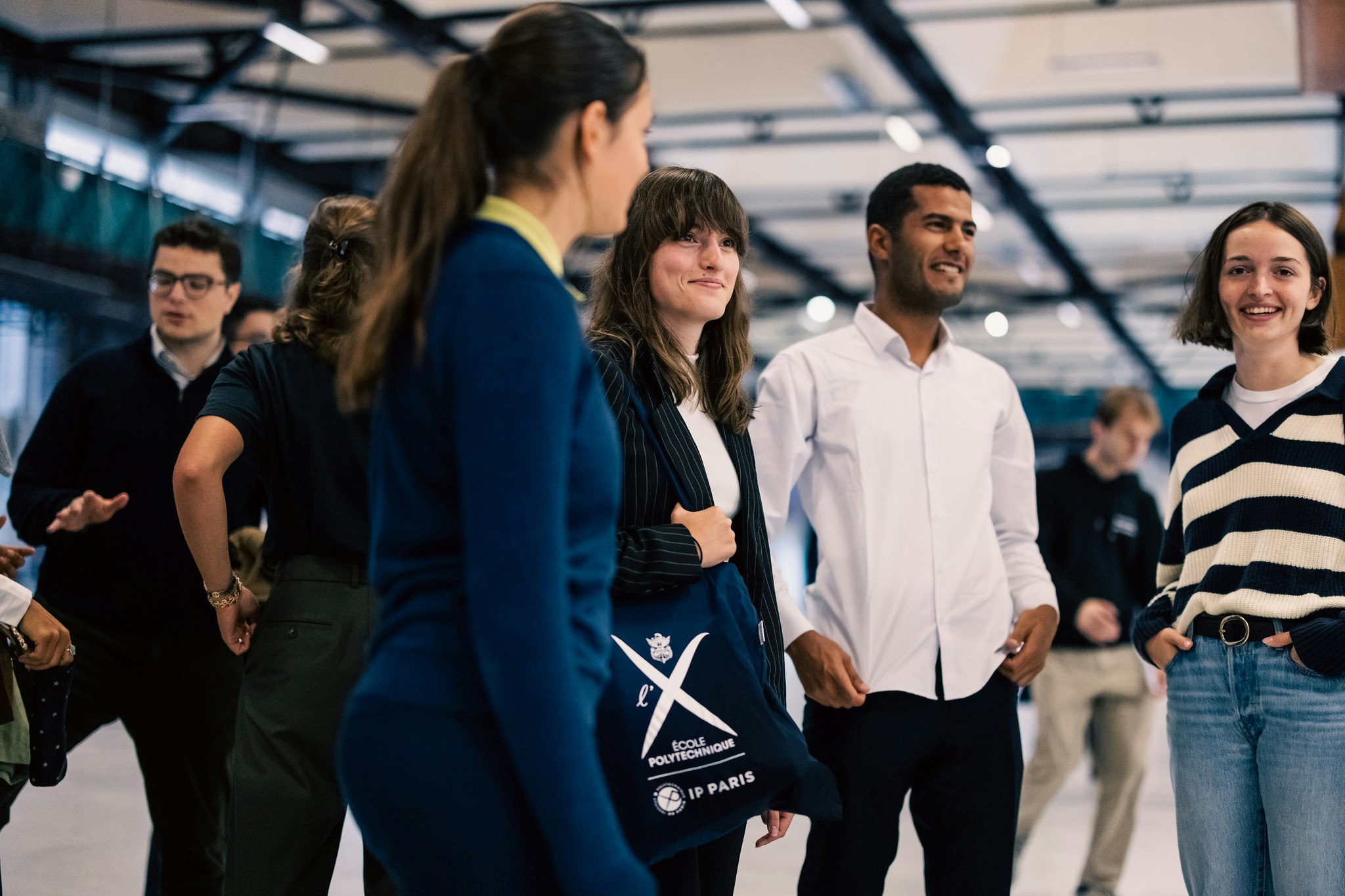 Siftedeu's tweet card. Centuries-old engineering school École Polytechnique has been a breeding ground for AI talent in France, including companies like Mistral.