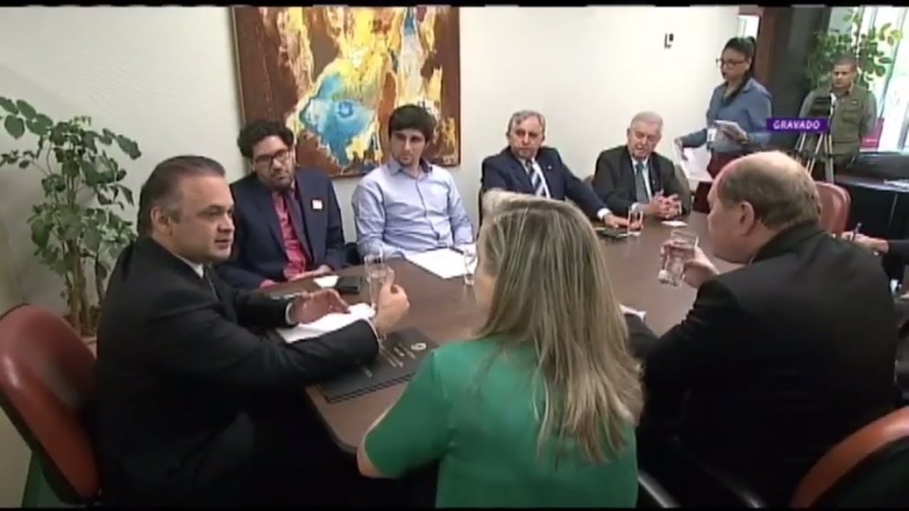 datascience_br's tweet card. Sociedade reclama de falta de transparência de dados oficiais -...