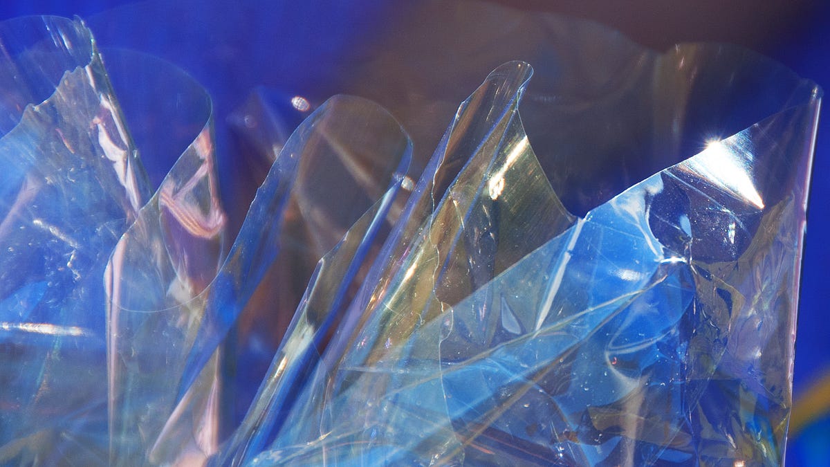 ericelliott_'s tweet card. Learning JS can be overwhelming. I know it can feel like there is an ocean of stuff you don’t know. Trying to soak it all up is like trying…