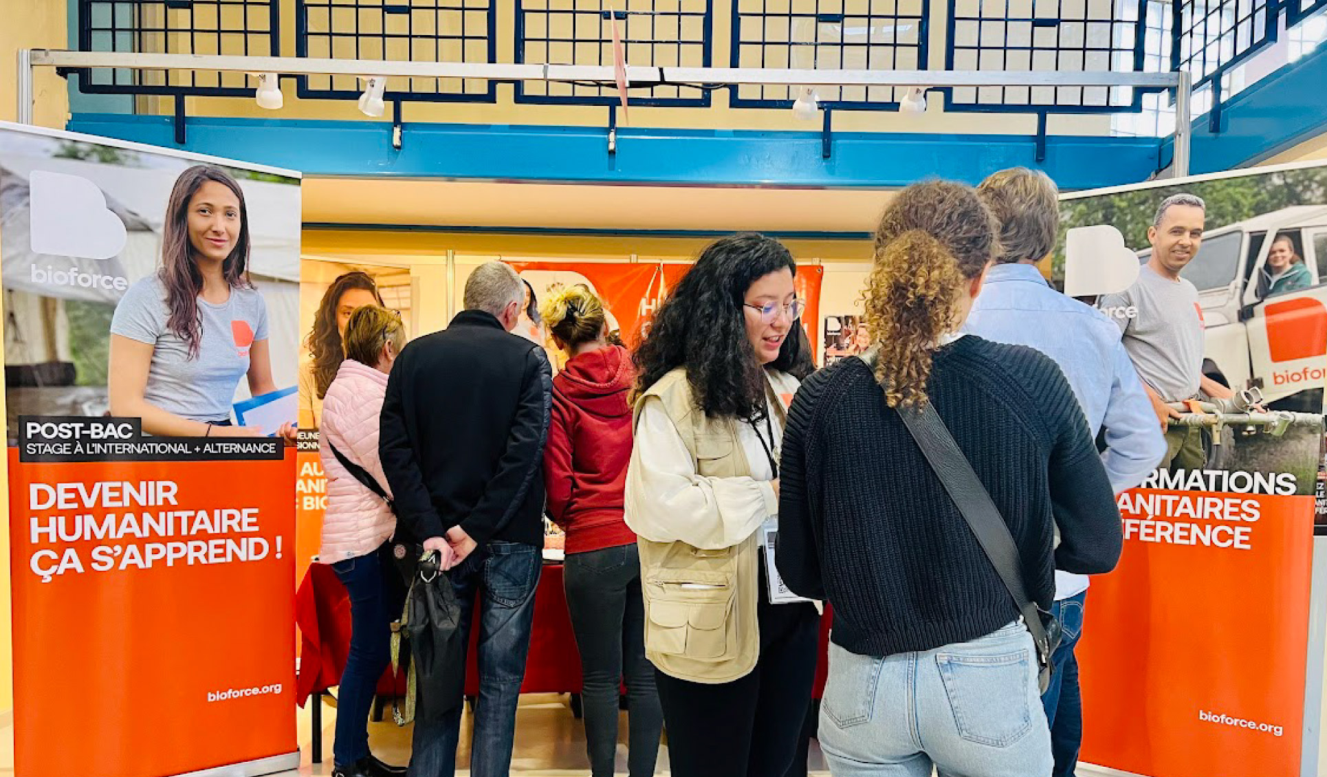 BioforceOrg's tweet card. Cet automne de belles rencontres solidaires au programme ! Vous avez des questions toujours plus nombreuses  sur l'humanitaire et nos formations : des salons et webinaires sont là pour vous répondre....