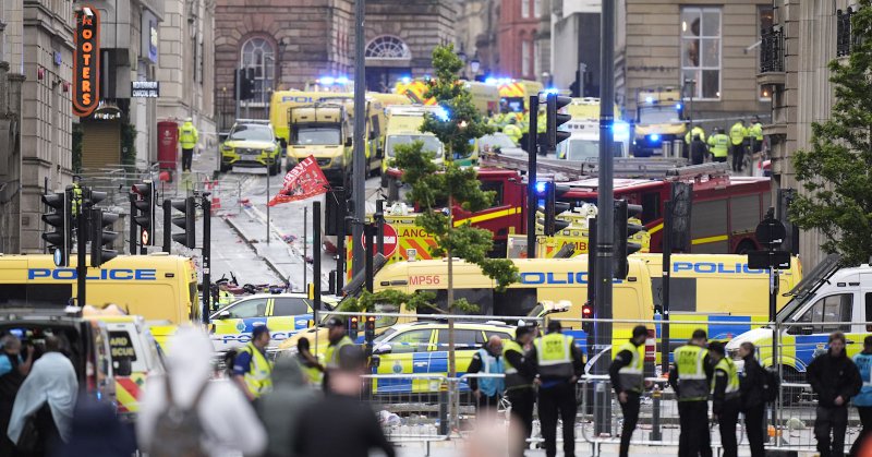 Tweet card summary image