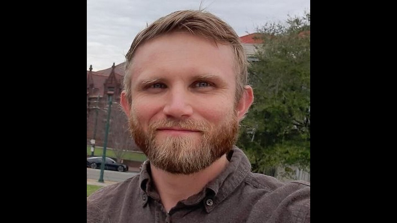 UnityNewsNet's tweet card. Aarvoll- White people have the right to live freely!