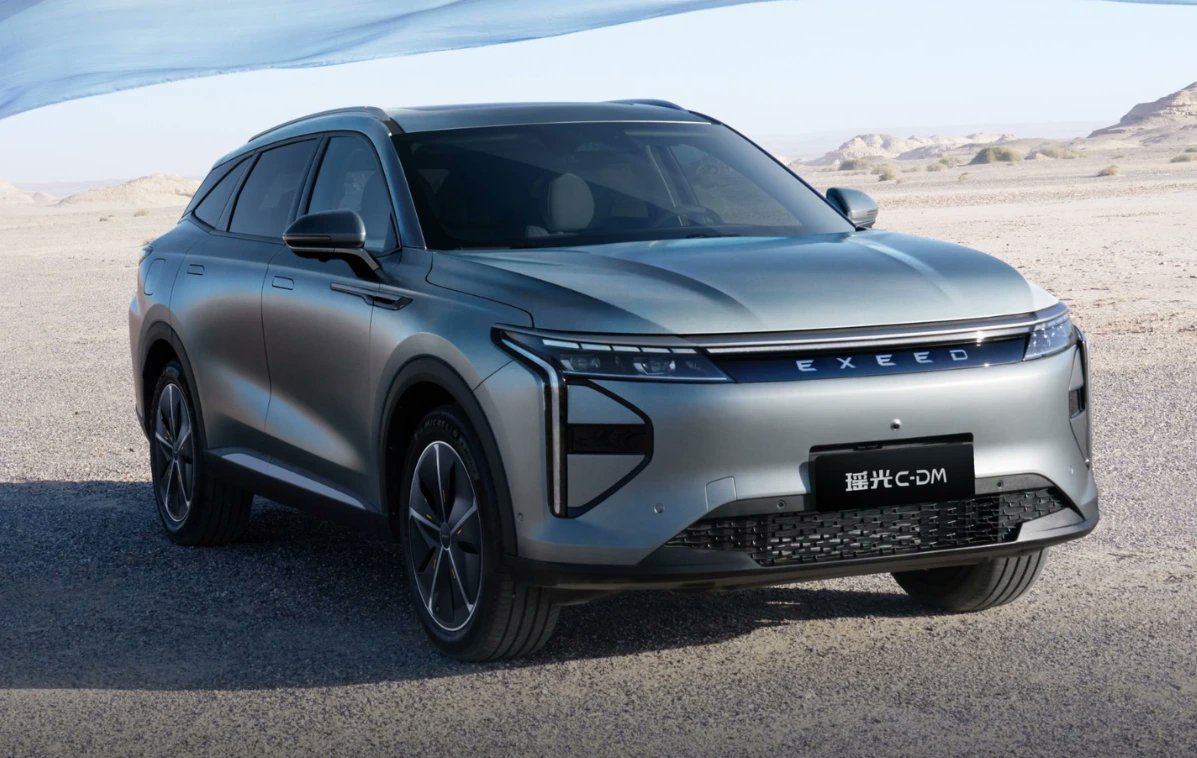 the_interface_'s tweet card. New refreshed Exeed Yaoguang geared up for export worldwide