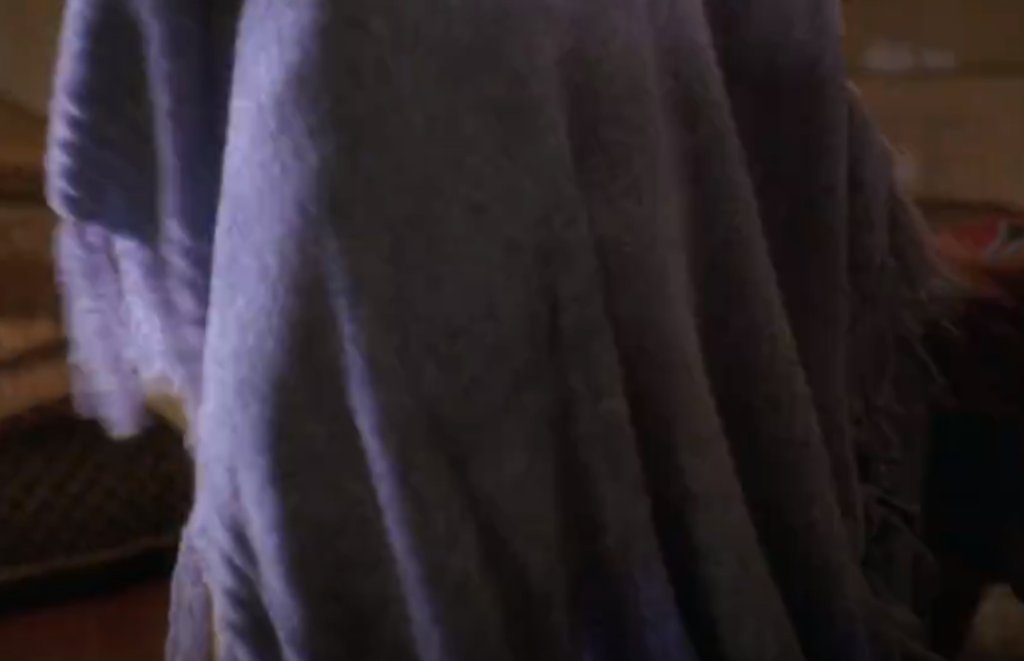 TheGreysProject's tweet card. Recap of A Hard Day's Night, Grey's Anatomy episode 1, in which we meet Meredith Grey, a surgical intern with questionable taste in blankets.