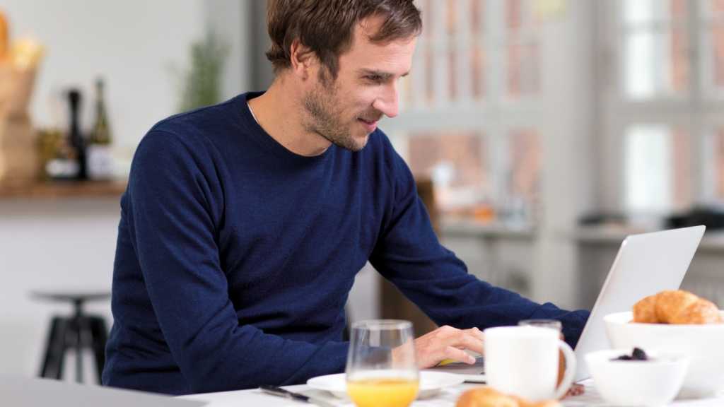 TinyWowCom's tweet card. The online service TinyWow offers features from very different areas, makes each immediately findable, and carries out the respective one-click task immediately and without installation.