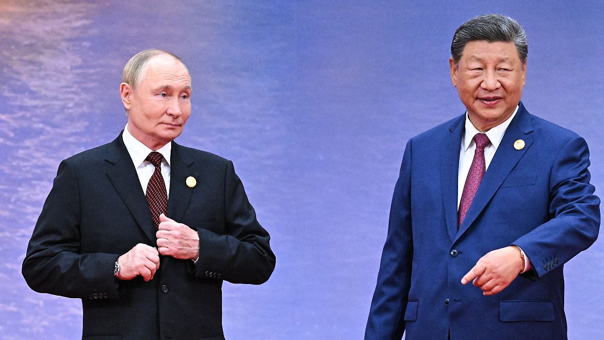 roansub's tweet card. In der chinesischen Stadt Tianjin treffen sich die Staats- und Regierungschefs der Shanghaier Organisation für Zusammenarbeit, darunter die autoritären Herrscher des Iran und Belarus, aber auch der...