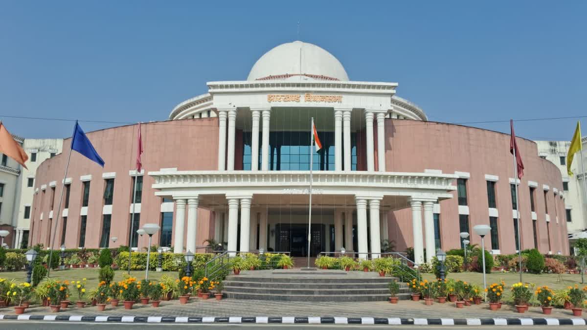 ETVBharatJH's tweet card. झारखंड विधानसभा का स्थापना दिवस का इस बार दो सत्रों में आयोजन किया जाएगा. समारोह में राज्यपाल समेत दिग्गज कलाकार शामिल होंगे.