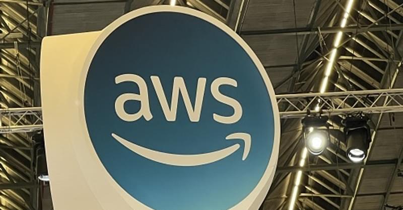 WitoldKepinski's tweet card. AWS Professional Services Delivery Agent herdefinieert consultancy