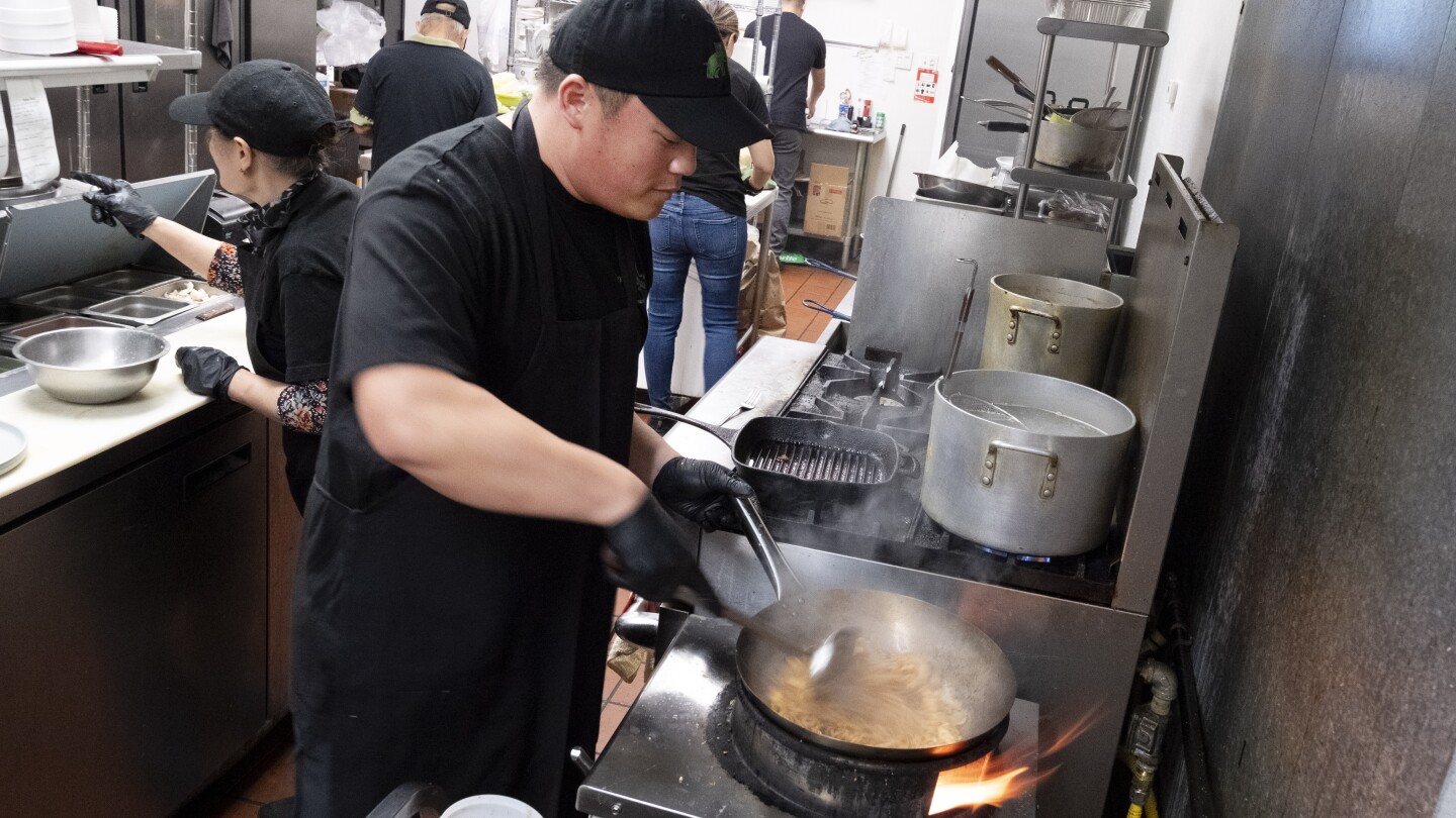 ComedoErgoSum's tweet card. It’s a practice that’s about as American as apple pie — accusing immigrant and minority communities of engaging in bizarre or disgusting behaviors when it comes to what and how they eat and drink.