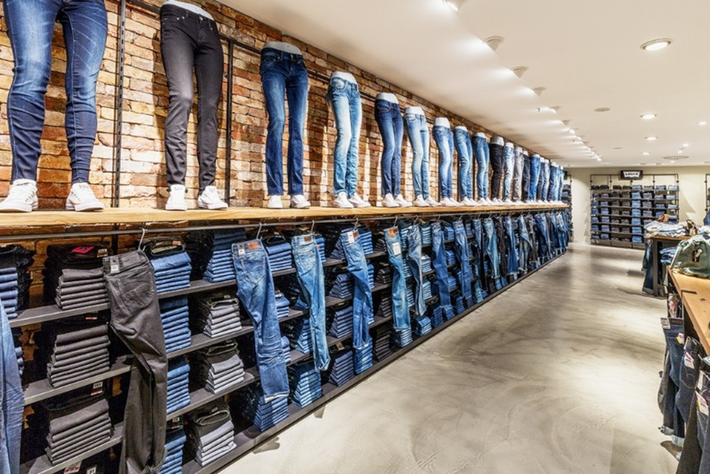 RetailOptimiser's tweet card. Southern German denim specialist Yeans Halle is pushing ahead with its digital strategy and replacing its previous, highly manual staff deployment planning with the workforce management platform from...