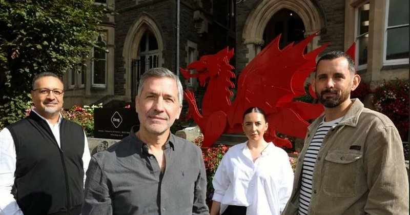 Tweet card summary image