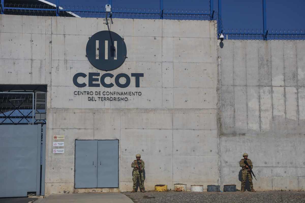 kyledcheney's tweet card. Court documents, news reports and pleas from his family reveal new details about the 20-year-old Venezuelan man a judge ordered returned from El Salvador.