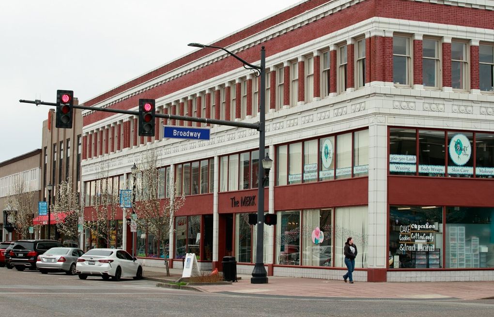 Pauledroberts's tweet card. Local Democrats surged in Washington elections, flipping city councils and signaling voter backlash to the president in towns and cities from Sunnyside to Bellevue.