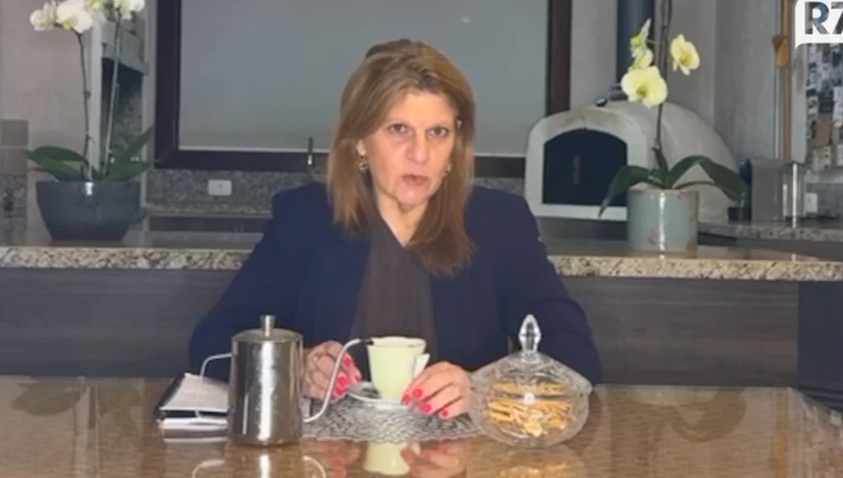 Sindilegis's tweet card. A nova edição da coluna “Chá de Ideia”, apresentada pela diretora-geral do Senado Federal, Ilana Trombka, trata das razões pelas quais Belém do Pará será, simbolicamente, a capital do Brasil entre os...