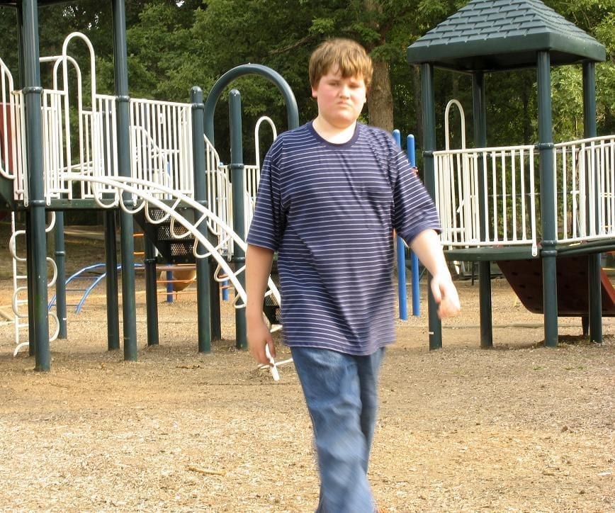 psicopedia's tweet card. El acoso escolar o bullying puede definirse como una conducta agresiva que se produce de forma repetida con la intención de lastimar a otra persona,