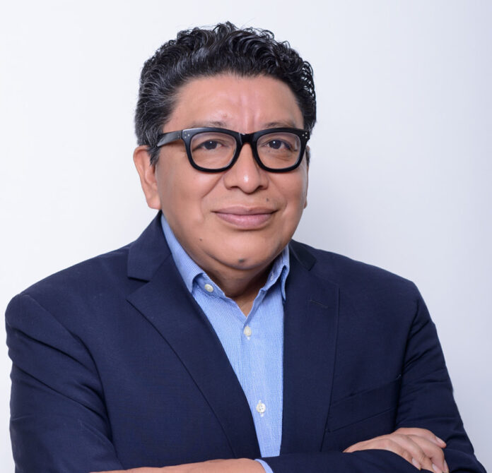 delgadillomejia's tweet card. Mujeres y niños primero. Efraín Delgadillo Mejía El 20 de noviembre se festeja el Día de la Revolución Mexicana. Existen tres imágenes emblemáticas: «Rielera», «El niño revolucionario» y «Villa y...