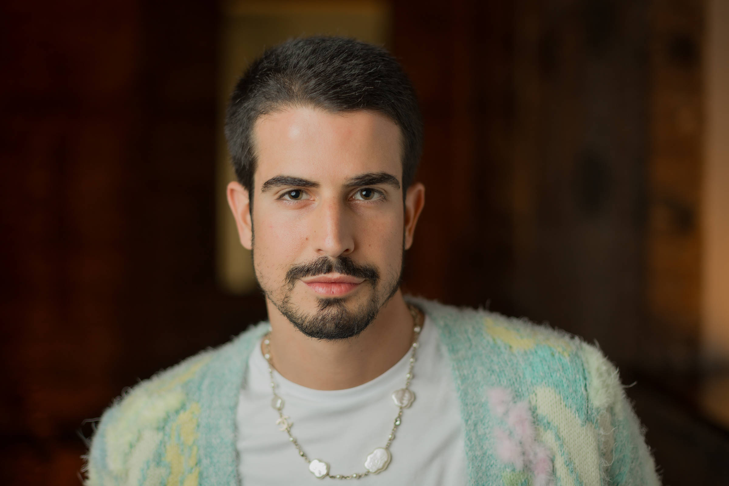 folha's tweet card. O nome é o 67° mais comum no país e representa 0,20% da população