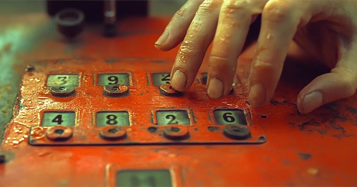 CracklyApp's tweet card. The daily number game that dares you to crack the code and prove your skill.