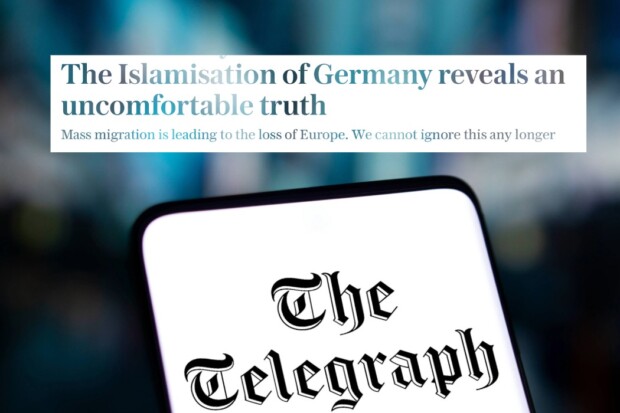 RolandTichy's tweet card. James Jeffrey beschreibt im britischen Telegraph: Deutschland steuert auf einen kulturellen Kipppunkt zu. Was jahrelang durch Politik, Medien und NGOs als „Bereicherung“ propagiert wurde, entpuppt...