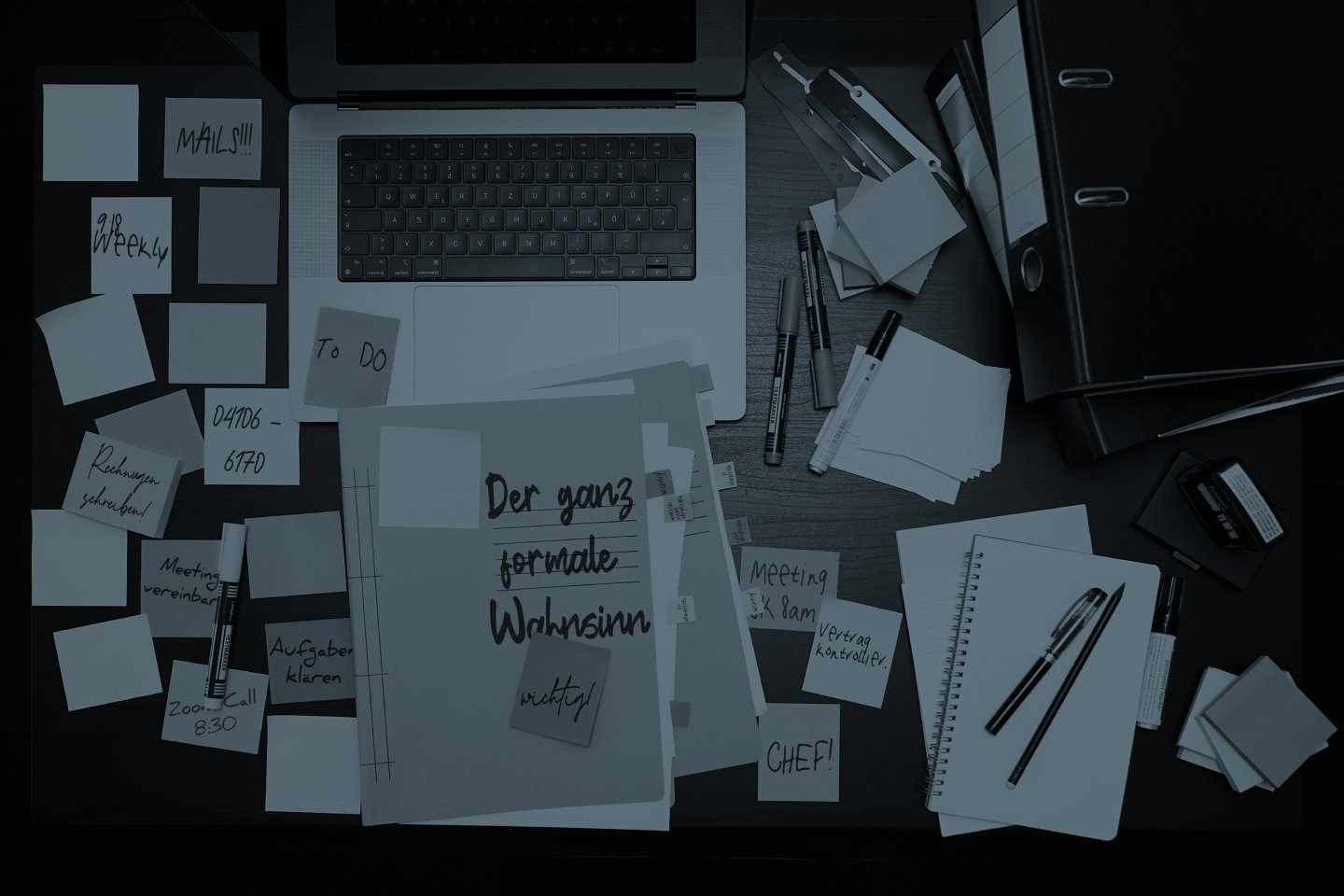 Stefan_Kuehl's tweet card. This article delves into the impact of jargon on organizational goals and the challenges it poses for effective leadership.