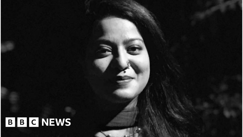 soutikBBC's tweet card. Safoora Zargar is among a number of Muslim students and activists jailed during the Covid-19 lockdown.