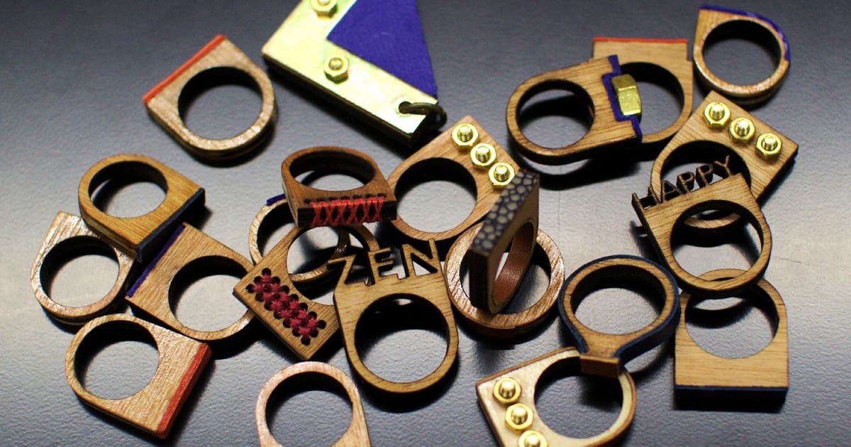 wiki_fab's tweet card. Trois sociologues ont enquêté sur les «makers», du nom de ces «bidouilleurs» attirés par les vertus du «faire». De plus en plus nombreux, ils pourraient être porteurs d’un «mouvement culturel»...