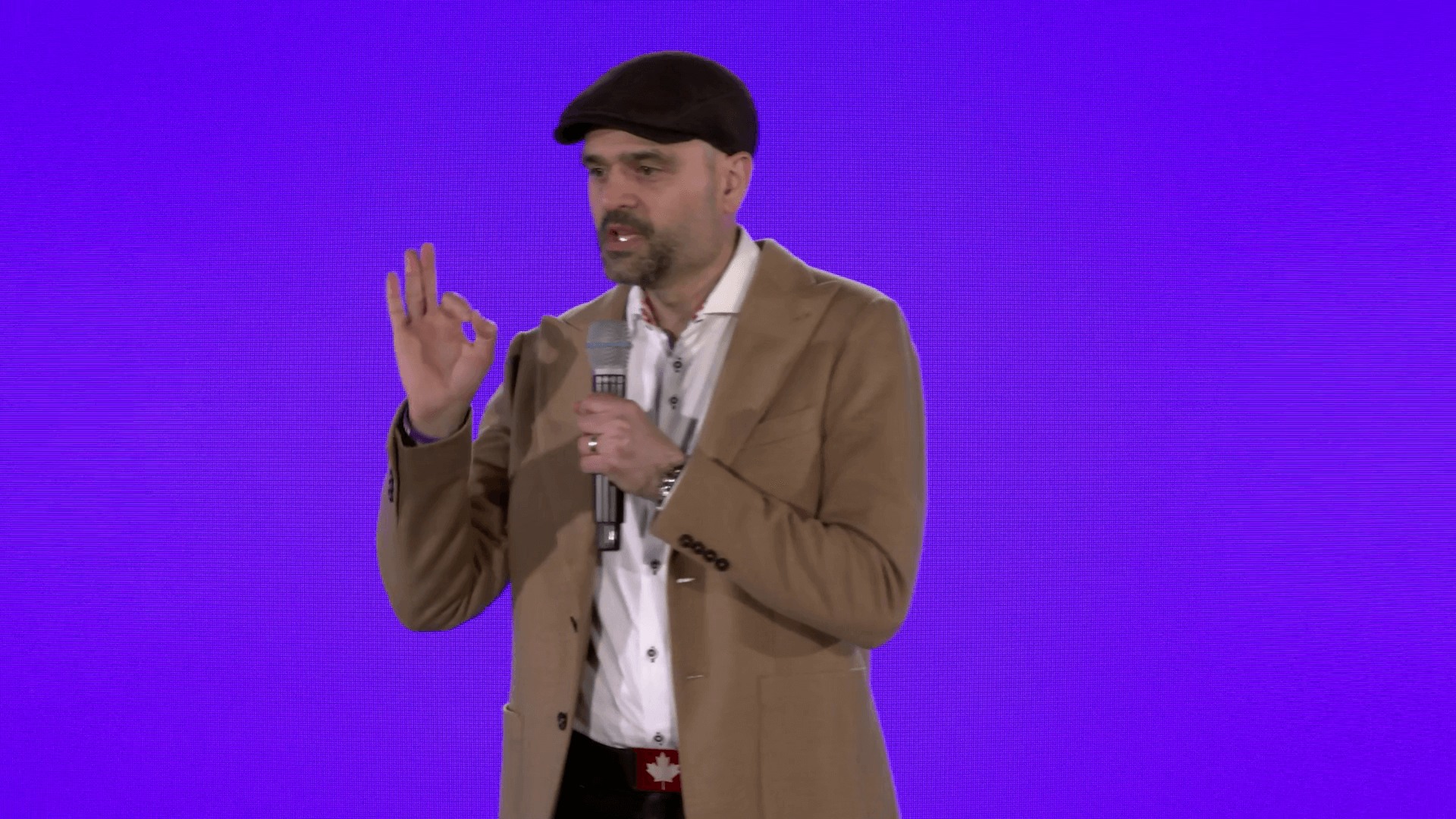 singularityblog's tweet card. Content vs Context: a 4-minute mini-keynote by Nikola Danaylov on why content is NOT king but context is ;-)