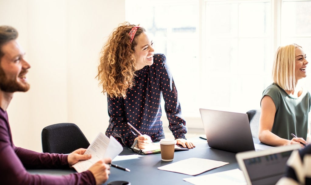 mediahawk's tweet card. Almost 60% of searches now end without a click. Learn how to adapt to AI Overviews, lost clicks, and the new customer journey.