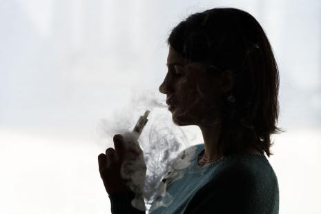 FIVAPE's tweet card. Plus grande étude menée à ce jour sur l’efficacité clinique du vapotage, Estxends a inclus plus de 1 200 personnes fumant cinq cigarettes de tabac ou plus par jour, et volontaires pour arrêter de...