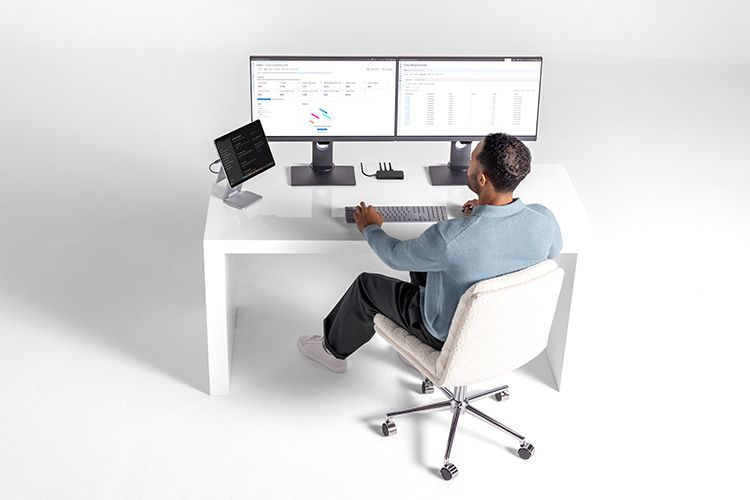 Tech_Worldsa's tweet card. Explore how Security Copilot in the Surface Management Portal can boost IT efficiency. Get streamlined device management, simplified troubleshooting and...