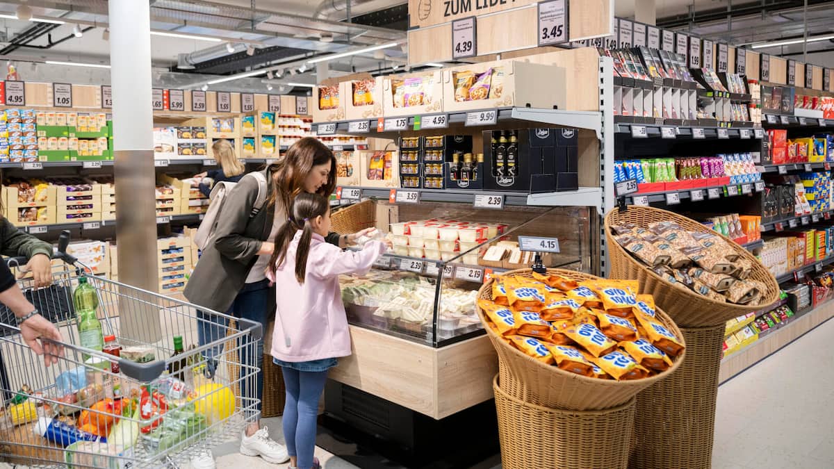 kf_schweiz's tweet card. Die Präsidentin des Konsumentenforums über die Veränderungen im Konsum.