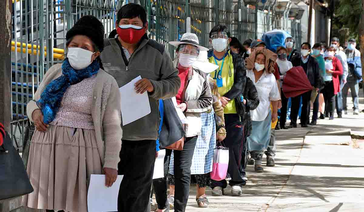 eldiabolivia's tweet card. La medida se ejecutará en un plazo máximo de tres semanas y se prevé su implementación en los primeros días de diciembre, en las ciudades de La Paz, Cochabamba, Santa Cruz y El Alto.