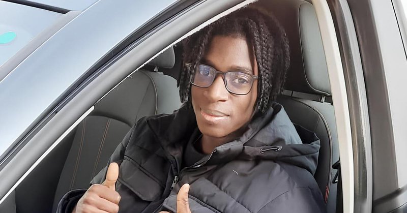 Tweet card summary image