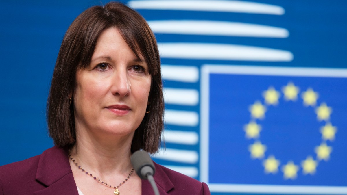 LMPetherbridge's tweet card. The chancellor is potentially at odds with home secretary, Yvette Cooper, over her support for loosening visa rules for young Europeans