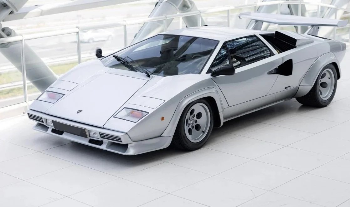 ArtsCollections's tweet card. Online car platform Car & Classic has announced its inaugural Collector Edition auction, featuring rare Bentleys and Aston Martins