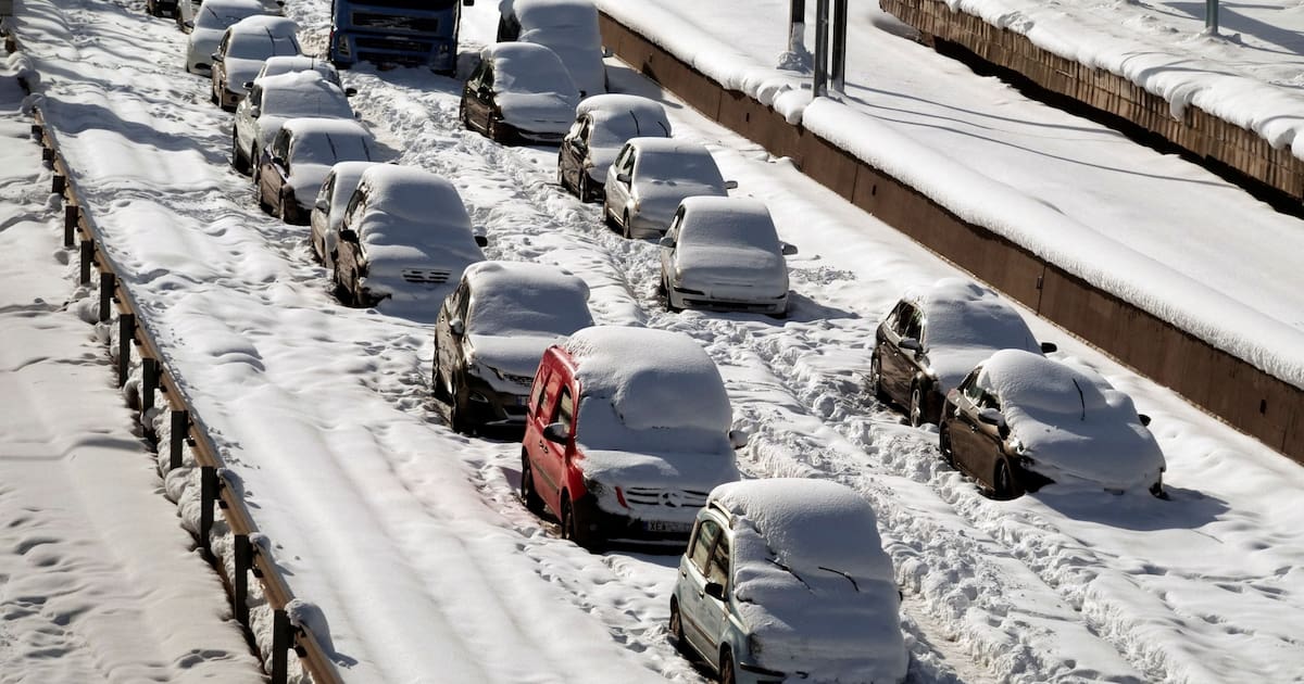 FabienPerrier's tweet card. Le Premier ministre, Kyriakos Mitsotakis, a pris la parole ce mercredi pour tenter d’éteindre une polémique sur la réponse des pouvoirs publics aux importantes chutes de neige tombées lundi et qui...